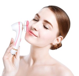 فرشاة الوجه الثلاثية