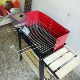 كانون شواء أحمر