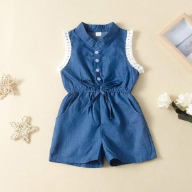 افرهول شورت مع خيوط بيضا عند الشباح