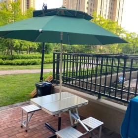 مظلة دائرية