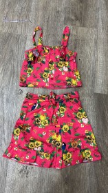 طقم تنورة لايكرا أحمر مورد