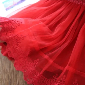 بدلة أحمر نفاش