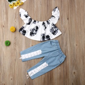 طقم بنطلون جينز بلوزة الكاميرا