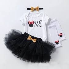 طقم بيبي تنورة نفاش وبلوزة الأرقام